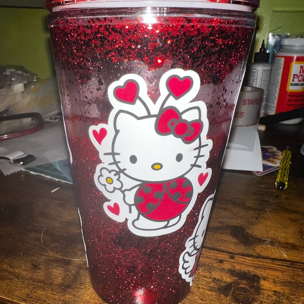 Hello Kitty cup